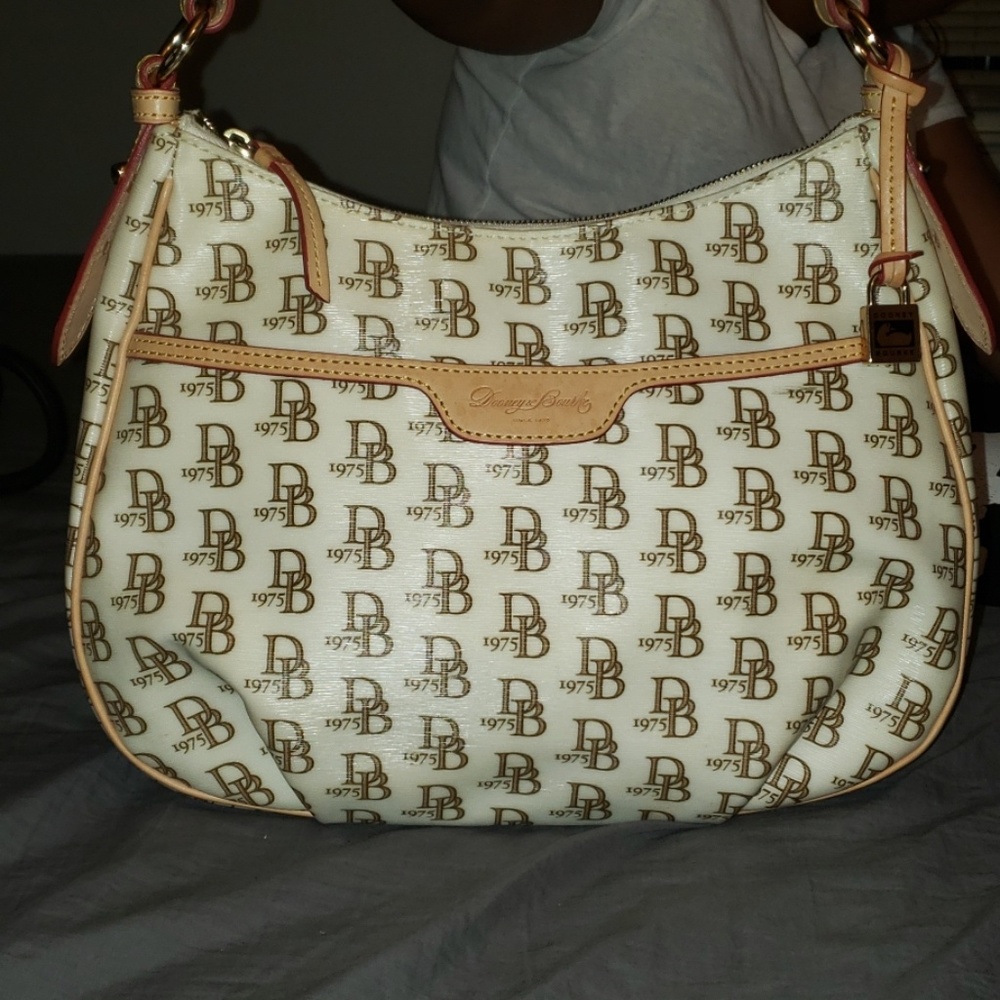 Dooney & Bourke 1975 White Shoulder Bag